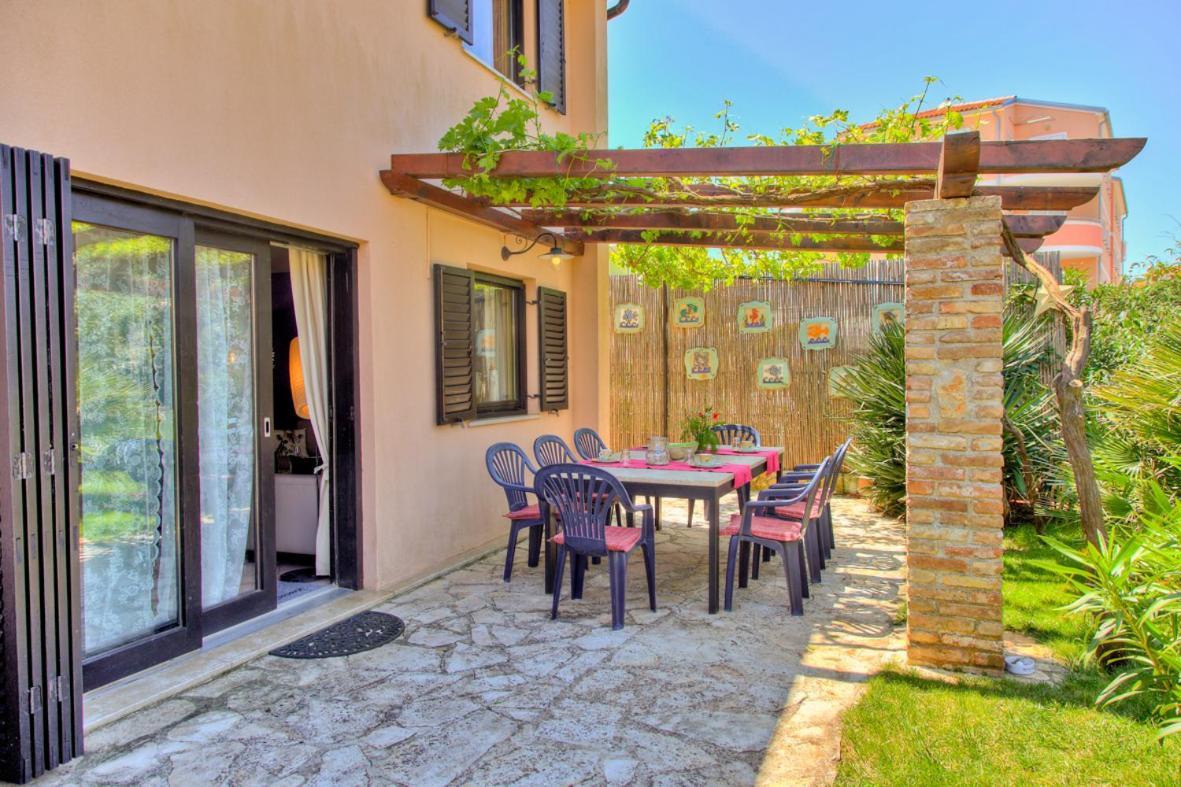 Villa Dolce Vita **** Premantura Luaran gambar