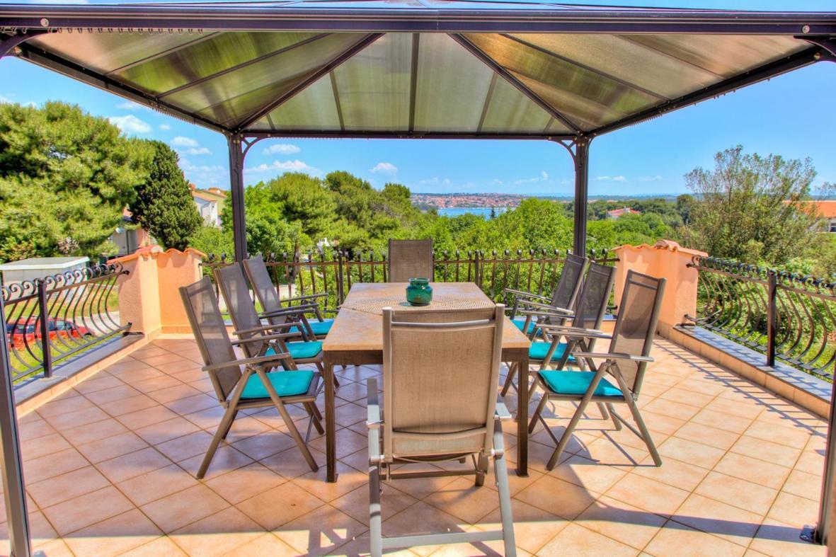Villa Dolce Vita **** Premantura Luaran gambar